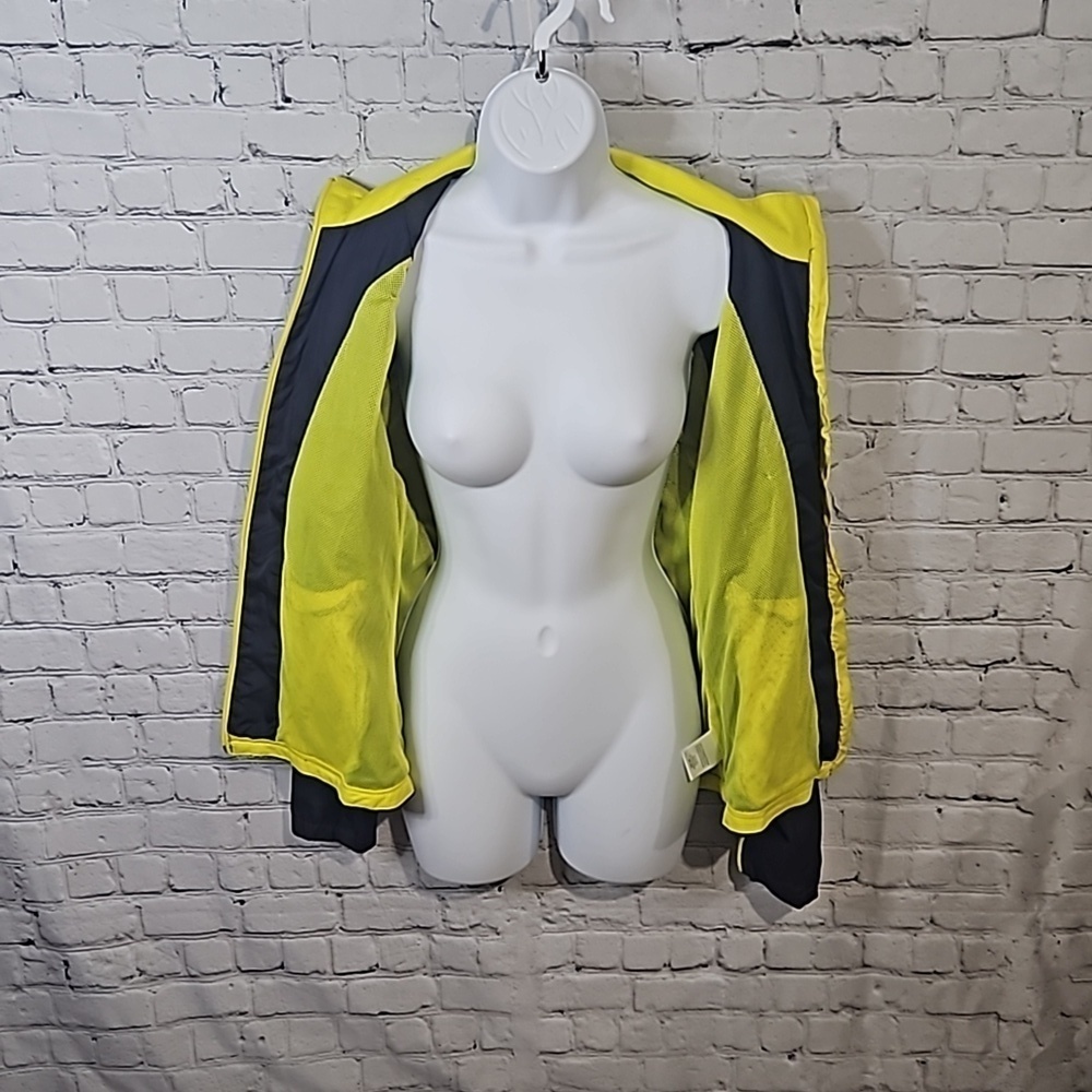 Lightweight athletic jacket - Picture 9 of 10